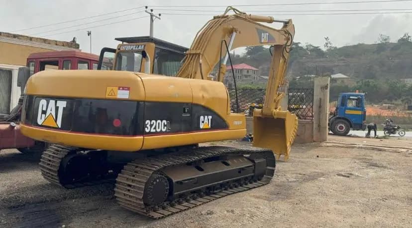 CAT D8T HEAVY TRACK DOZER
